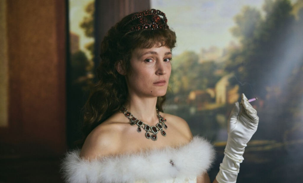 Corsage 5 secrets de tournage inavouables !