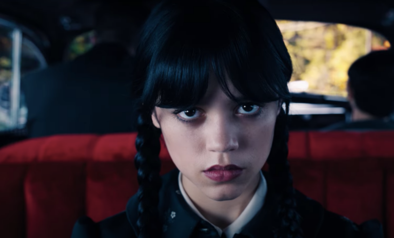 Mercredi voici les théories folles des internautes sur la suite de la série Netflix !
