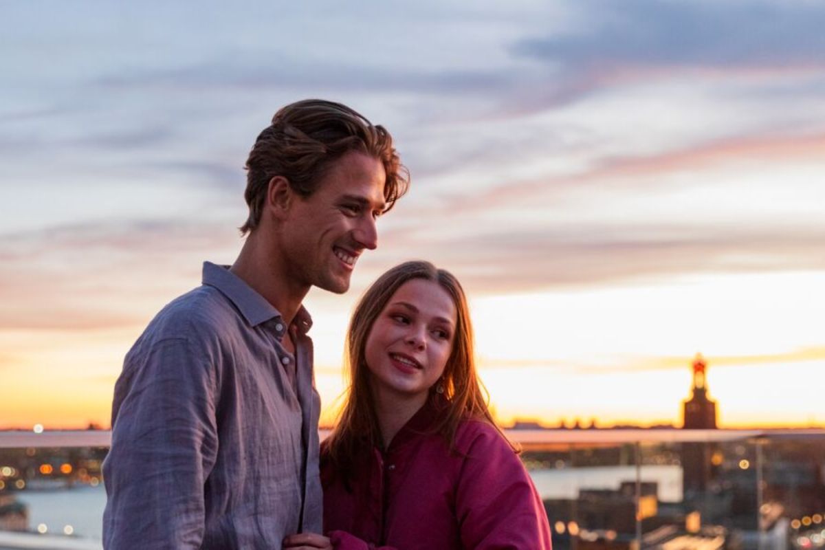 Dans La Veine D'une Famille Presque Normale, Voici 4 Séries Similaires Qui Vous Captiveront !