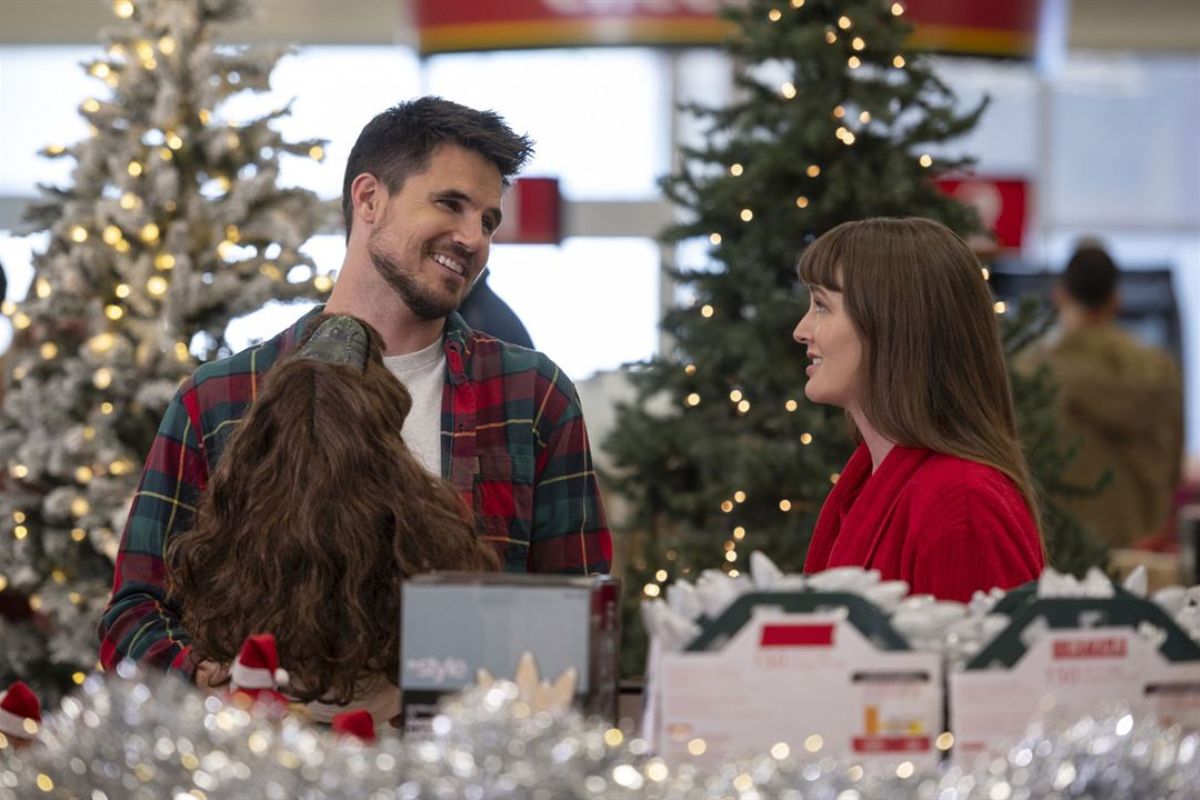 Le Grand Retour De Leighton Meester, Dans Une Comédie Romantique De Noël !