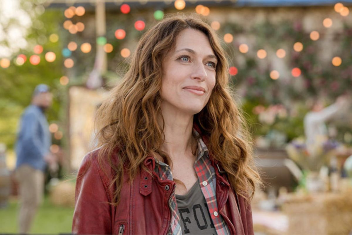 Natacha Lindinger, Pourquoi A T Elle A Quitté La Série Sam De Tf1 Qui Va La Remplacer