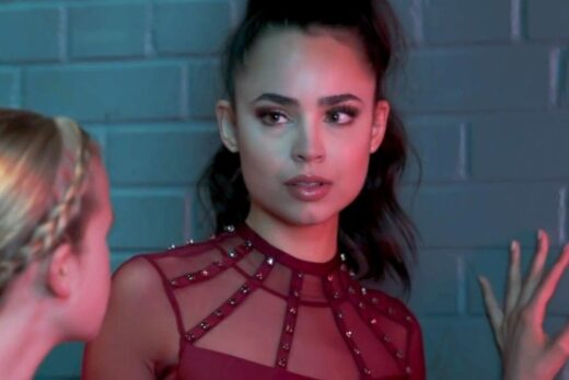 Netflix Sofia Carson En Tête D'affiche Avec Une Star De Bridgerton Dans Une Nouvelle Rom Com !