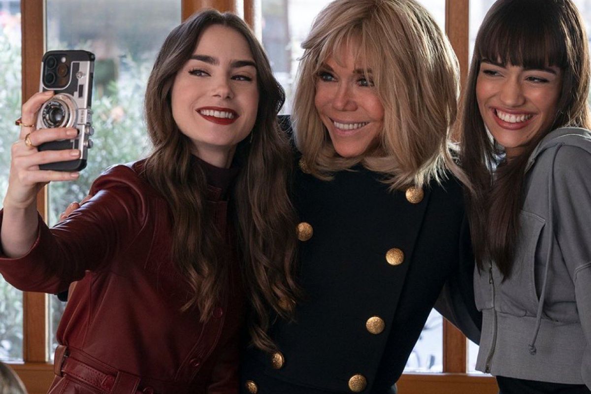 Brigitte Macron sera dans la suite de Emily in Paris, mais qui sera-t-elle et pour combien de temps ?