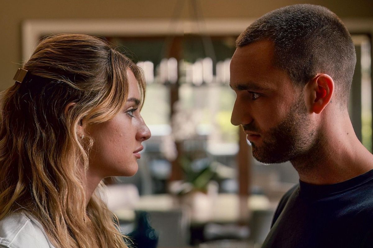 Tell Me Lies La Relation Entre Grace Van Patten Et Jackson White Est L'opposé De Celle De Leurs Personnages