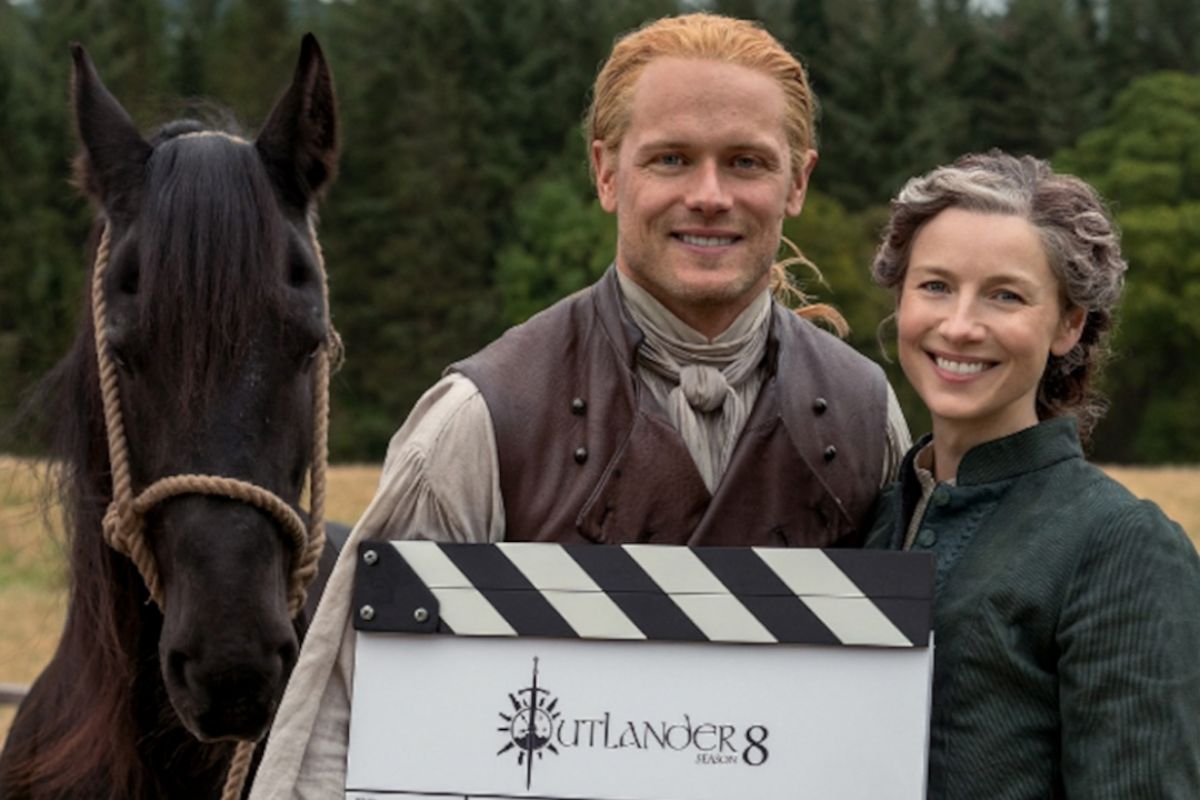 Outlander Caitriona Balfe Et Sam Heughan S'adressent Aux Fans